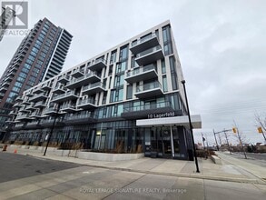 Building Photo - 10 Lagerfeld Dr