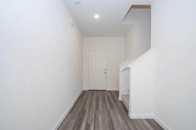 Building Photo - 18740 Lucas Michael Wy