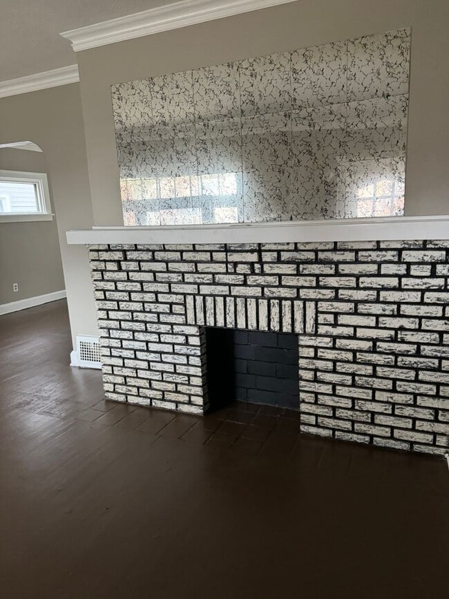 Building Photo - 4629 Bader Ave