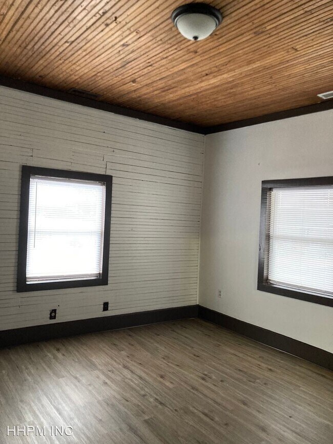 Foto del edificio - 3 br, 2 bath House - 419 East Lelia Street