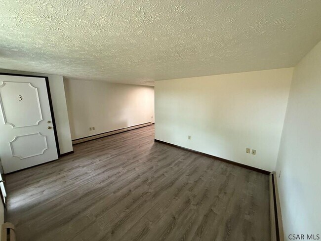 Foto del edificio - 4690 Elton Rd