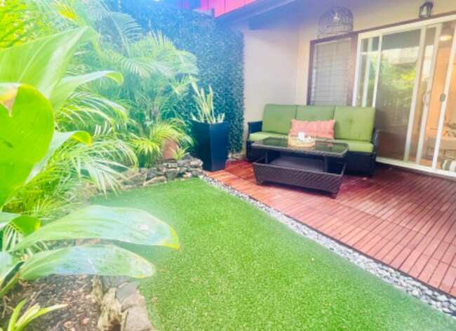 Foto del edificio - 94-1444-1444 Lanikuhana Ave