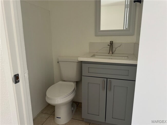 Building Photo - 2030 Coronado Dr