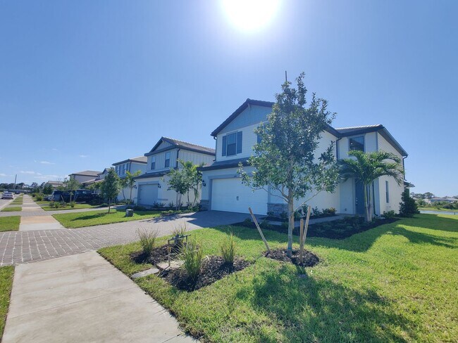 Foto del edificio - 6140 Baywood Ct