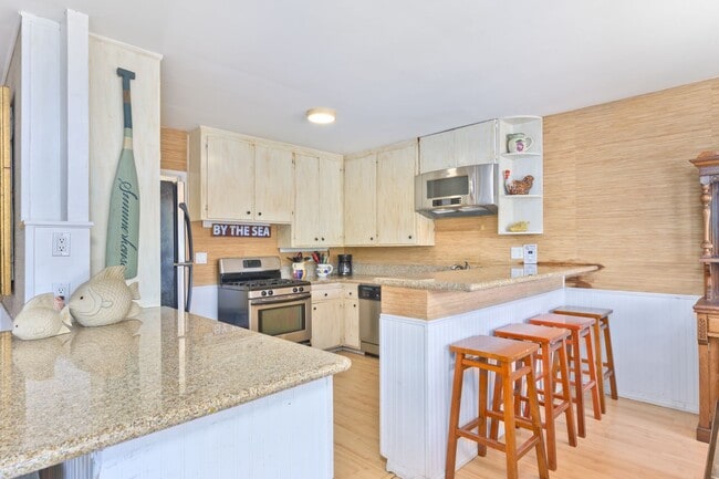 Foto del edificio - 1727 W Balboa Blvd