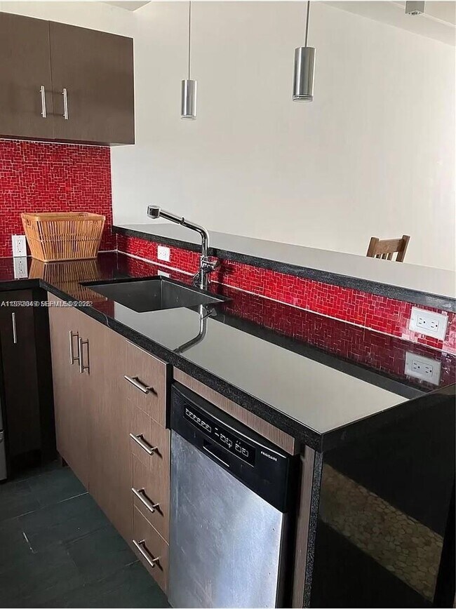 Foto del edificio - 1515 Euclid Ave