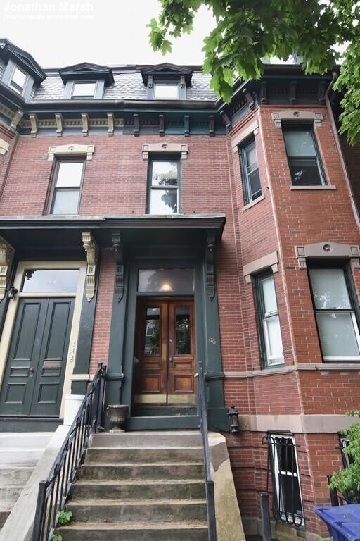 Building Photo - 96 Pleasant St