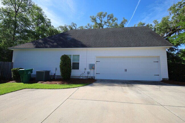 Building Photo - 3722 Knights Mill Drive