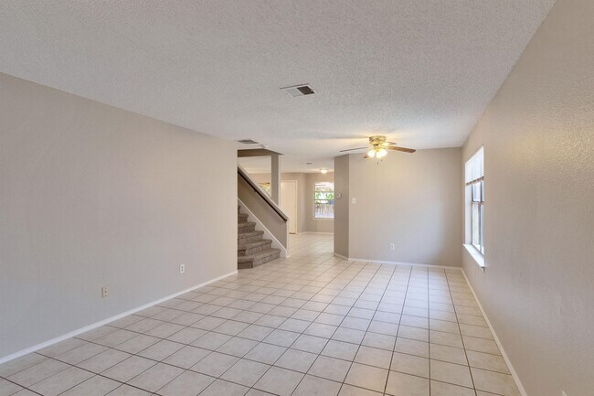 Building Photo - 13702 Lothian Dr