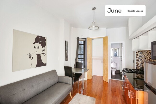 Photo - 531 W 48th St Apartment
