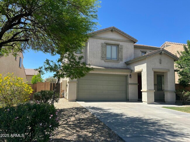 Foto del edificio - 6734 W Blackstone Ln