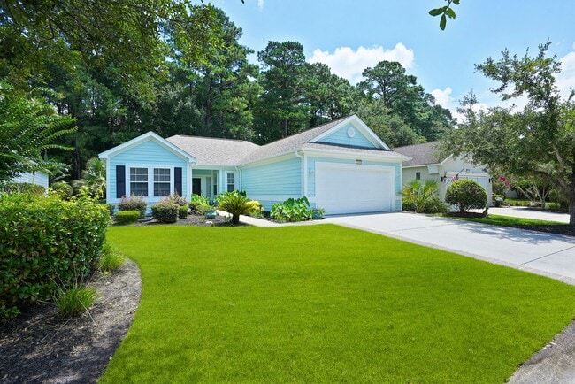 Building Photo - 211 Hampton Cir