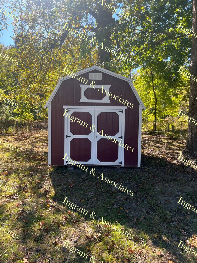 Building Photo - 4106 Robert E Lee Dr