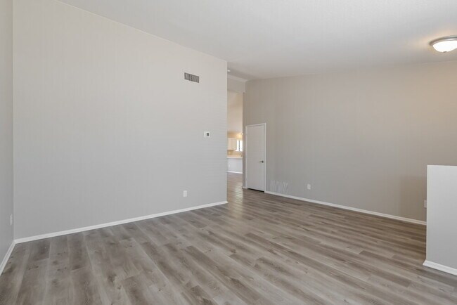 Foto del edificio - 9647 E Banbridge St