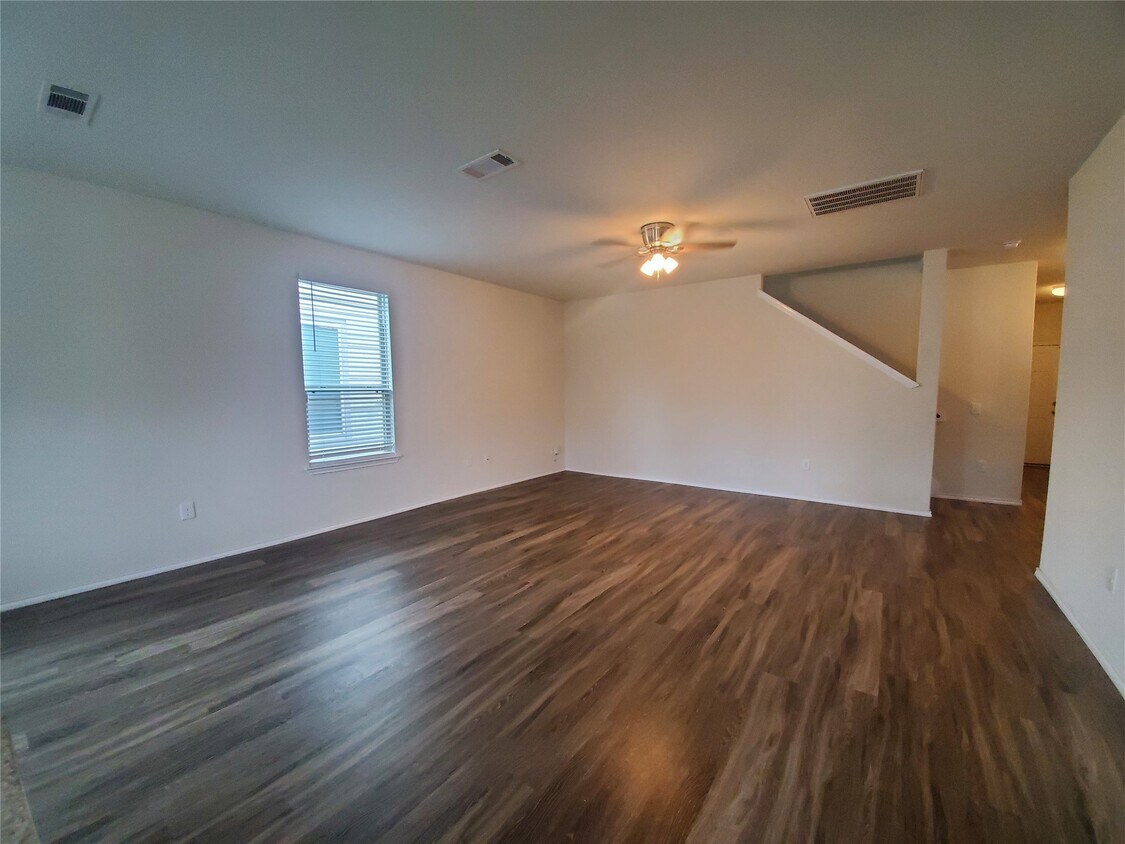 Primary Photo - 14614 Sierra Garden Dr