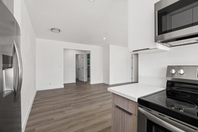 Photo - 8777 Cadillac Ave Apartment