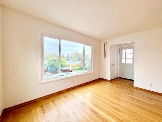 Foto del edificio - 153 Edgemont Ave