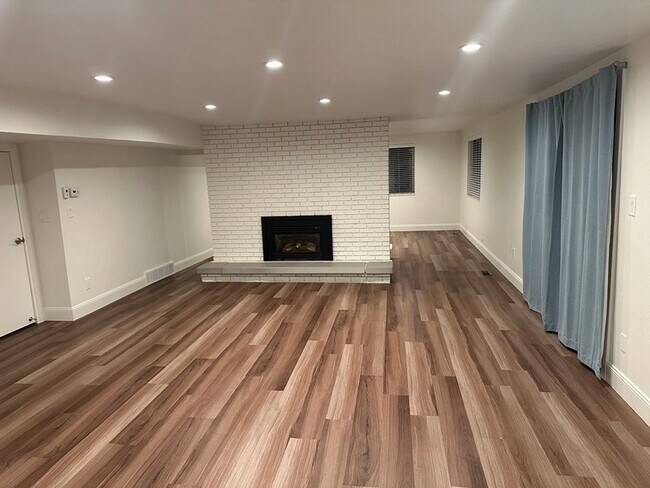 Foto del edificio - 2511 N 180 W St