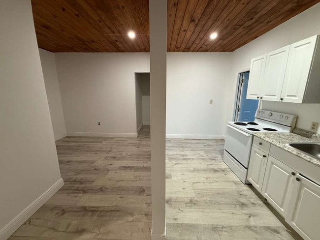 Photo - 3033-3033 NW 15th St Apartment