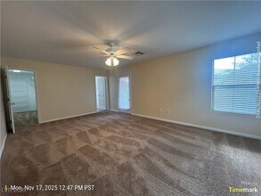 Building Photo - 10555 Winter Grass Dr