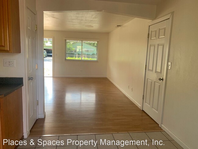 Building Photo - 3 br, 2 bath House - 3777 Mercury Drive