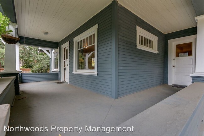 Building Photo - 3 br, 1.5 bath House - 931 W 11th Avenue