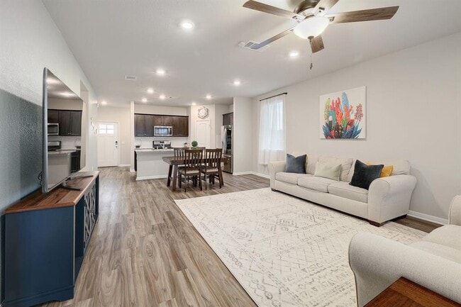 Foto del edificio - 200 Arrowhead Vine St