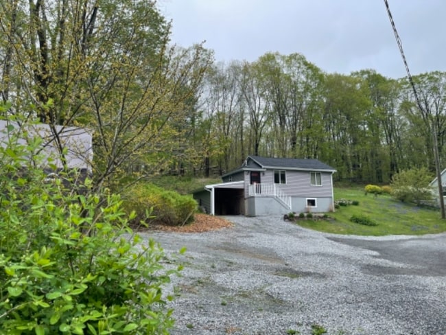 Building Photo - 173 Christian Rd