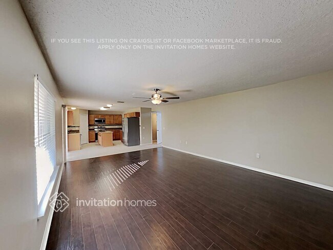 Building Photo - 6095 Sunset Vista Dr
