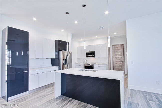 Foto del edificio - 3206 SW 5th Ave