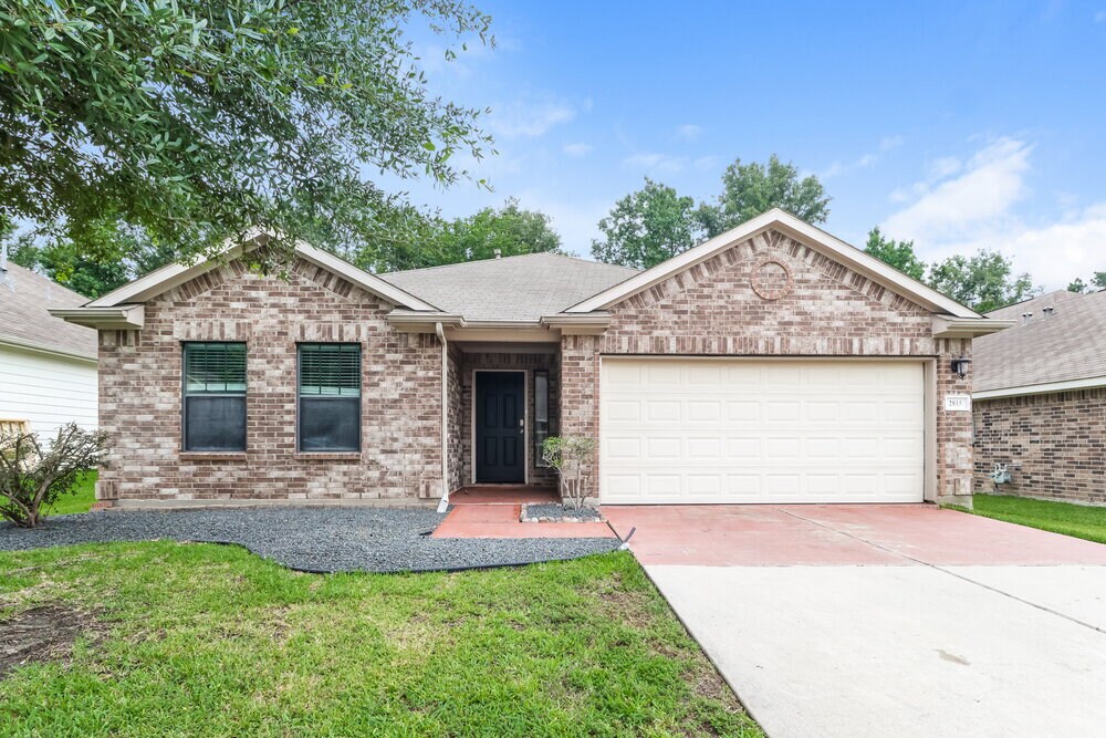 Foto principal - 2815 Lexington Park Dr