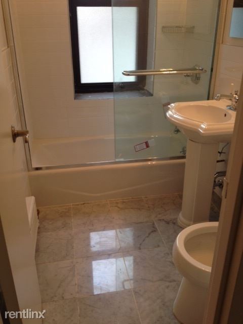Foto del edificio - 155 W 48th St