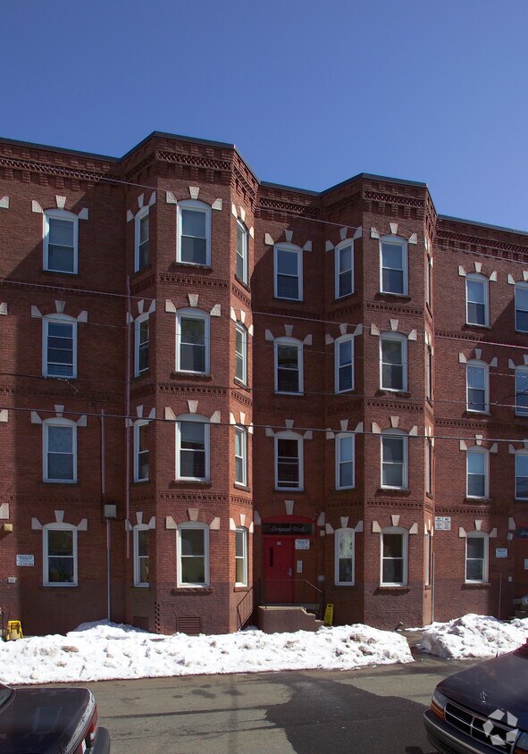 Building Photo - 152 West St