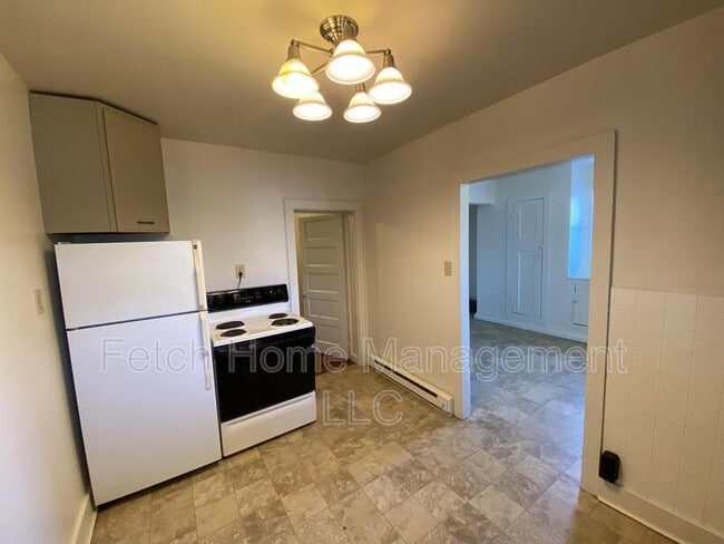 Foto del edificio - 6 Reese Ave