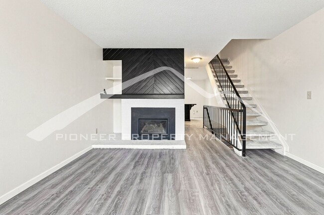 Photo - Spacious Townhouse with Central AC and Washer/Dryer