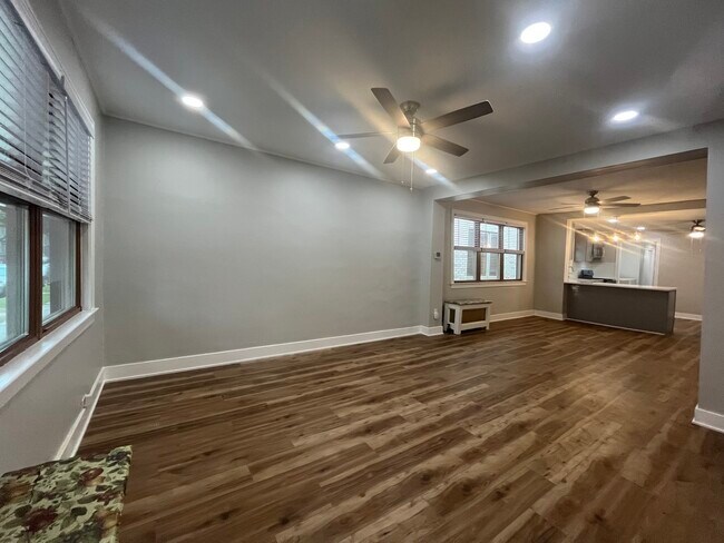 Foto del edificio - 3712 S Union Ave