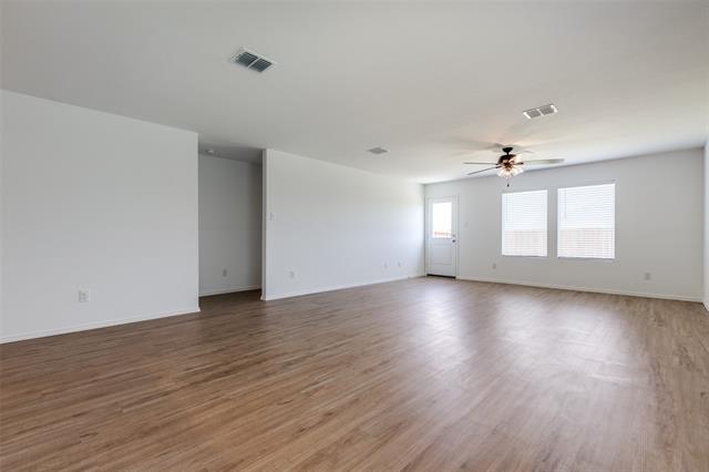 Foto del edificio - 5811 Rock Maple Dr
