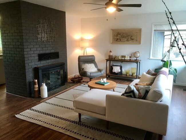 Foto del edificio - 8038 N Wayland Ave