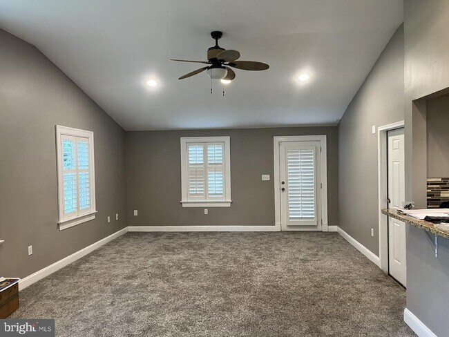 Foto del edificio - 7908 Jansen Ct