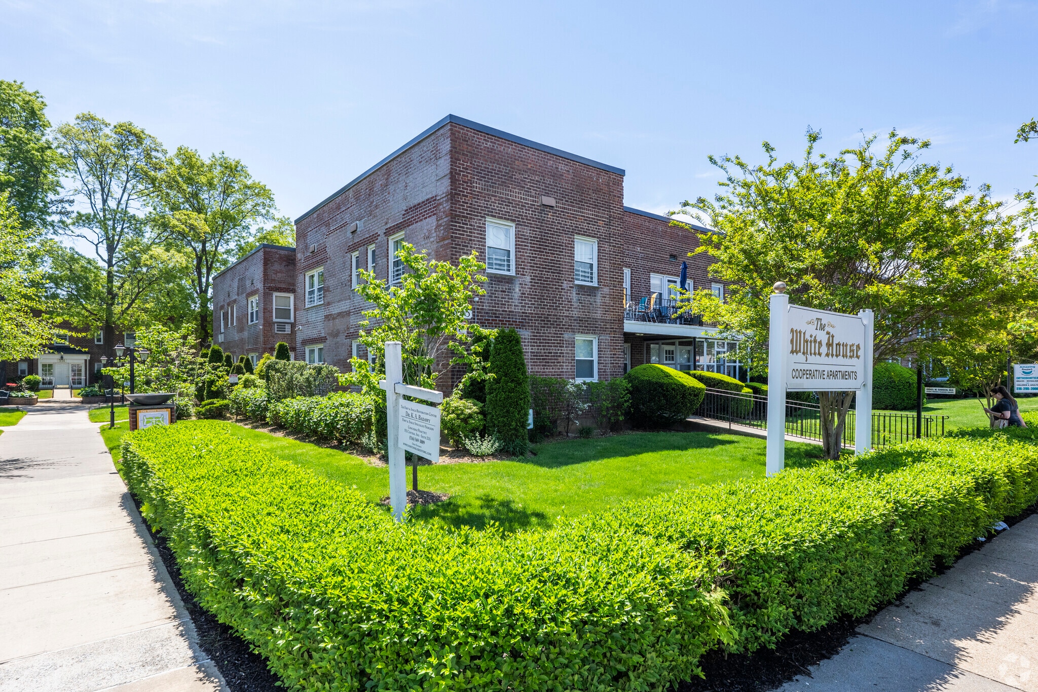 The White House Cooperative Apartments