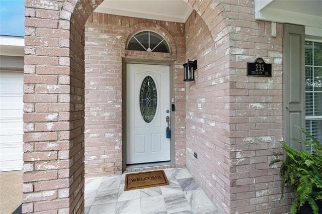 Building Photo - 235 Stallion Dr