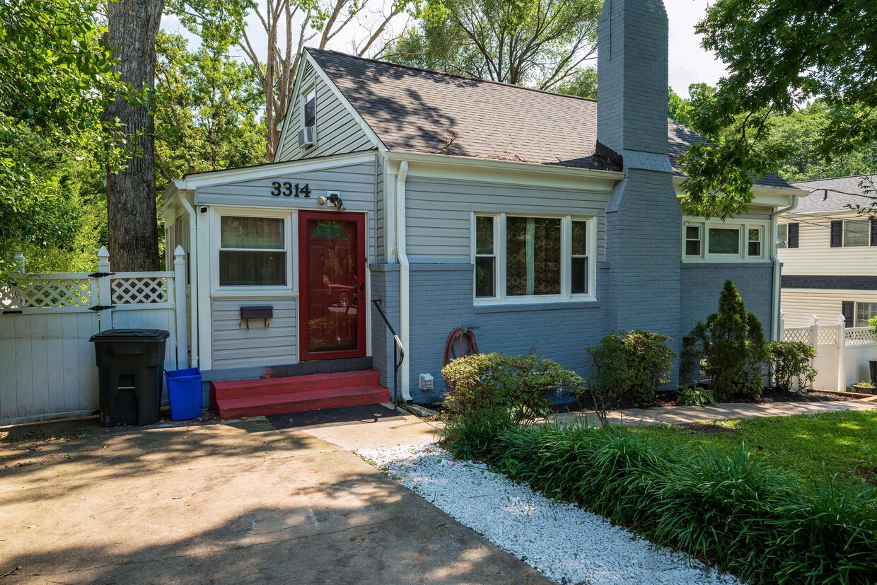 Primary Photo - 3314 Edgewood Rd