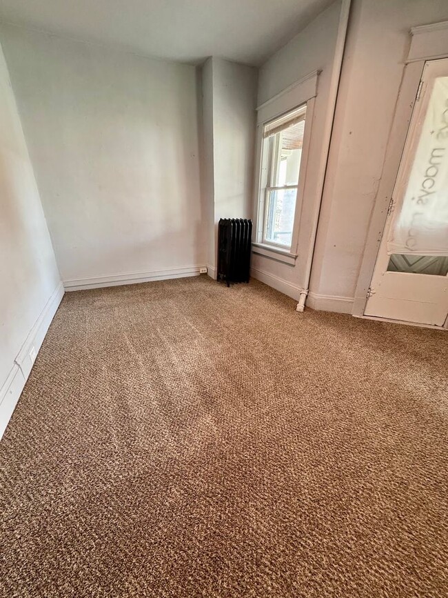 Foto del edificio - Renovated 3 bed, 1 bath available in Scranton
