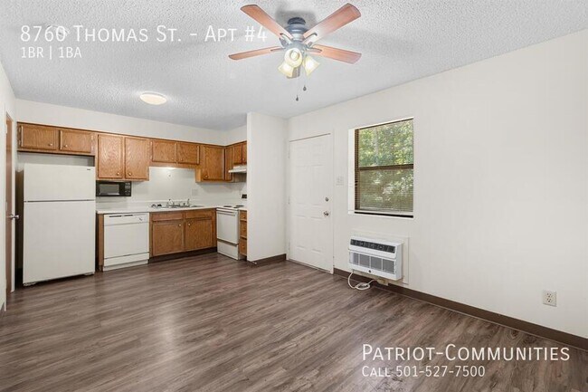 Foto del edificio - 8760 Thomas St