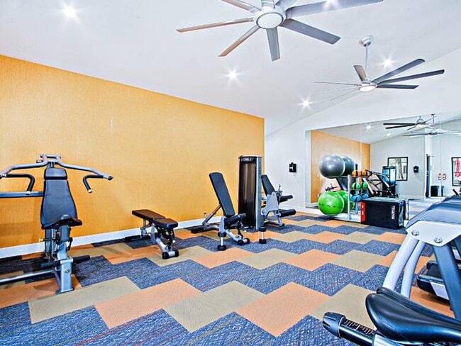 Building Photo - Aspire Thunderbird