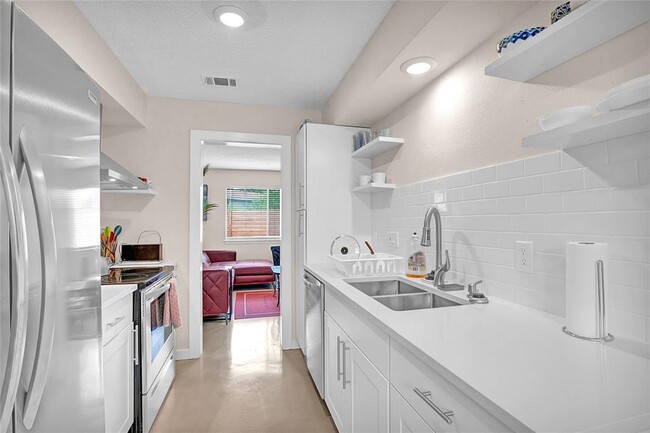 Building Photo - 3404 Willowrun Cove