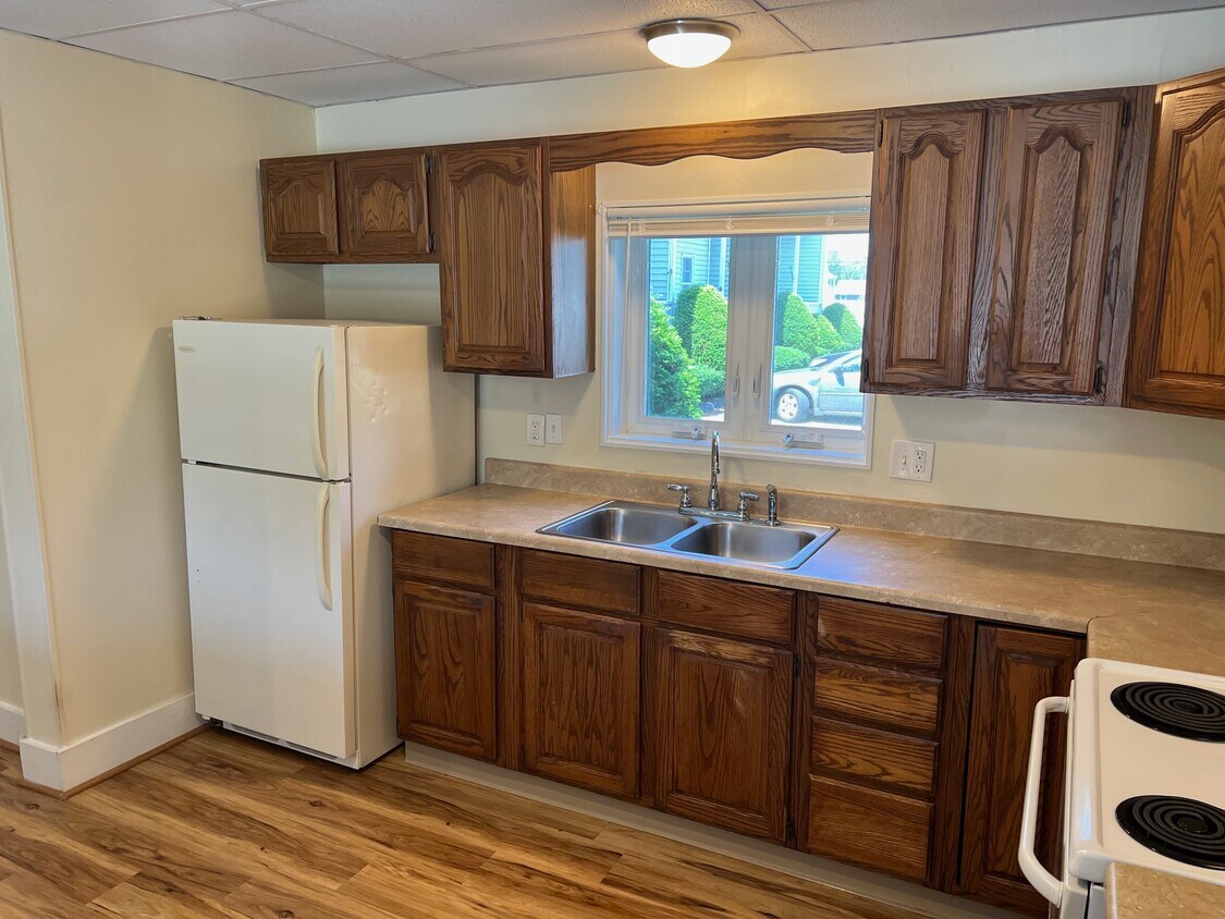 Foto principal - 106 Granite St