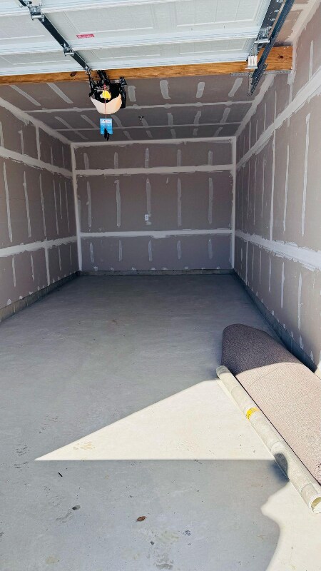 Foto del edificio - 454 Glenhaven Wy