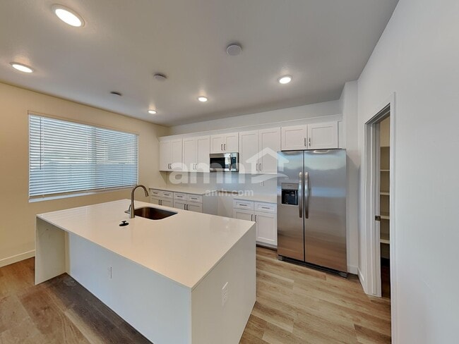 Foto del edificio - 12532 W Flynn Ln