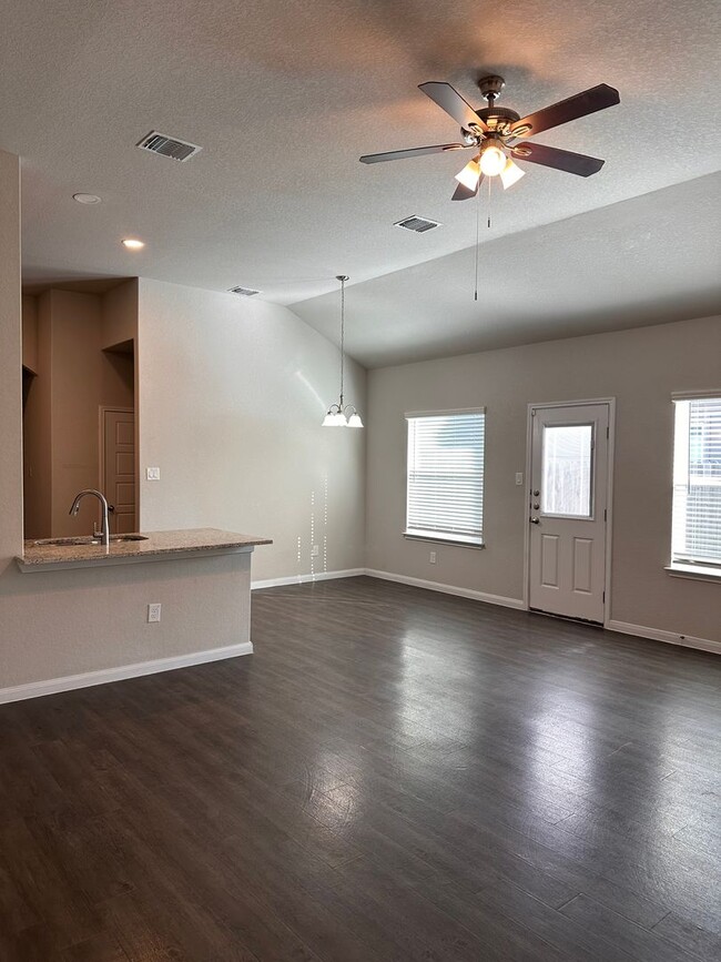 Foto del edificio - 604-606 Grayson Ln